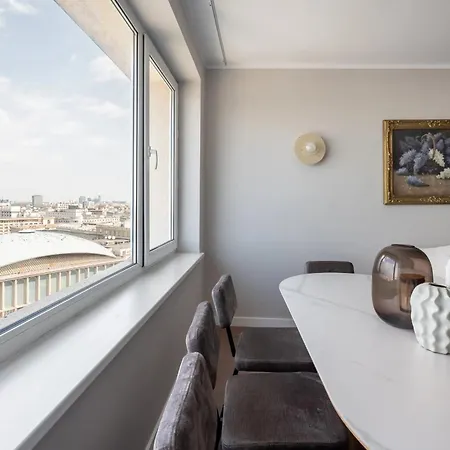 Apartament Views! Of The Palaces, 2br Stunner Bukareszt