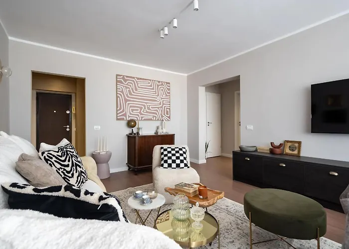 Lägenhet Views! Of The Palaces, 2br Stunner *