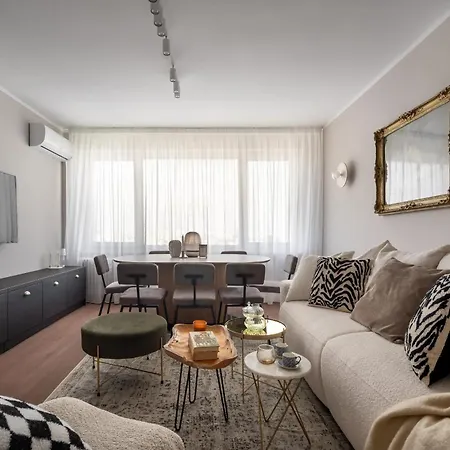 Apartamento Views! Of The Palaces, 2br Stunner