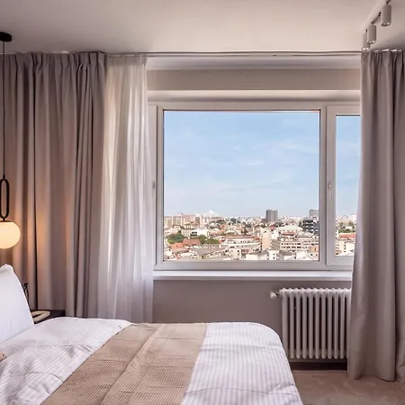 Views! Of The Palaces, 2br Stunner Bucarest