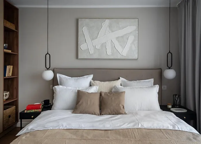 Views! Of The Palaces, 2br Stunner * ブカレスト