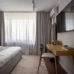 Views! Of The Palaces, 2br Stunner Apartament *