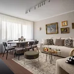 Views! Of The Palaces, 2br Stunner Apartament Bucureşti