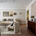 Views! Of The Palaces, 2br Stunner Bucureşti