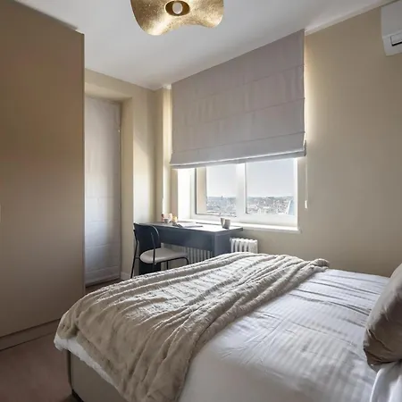 Daire Views Of The Palaces 2br Stunner
