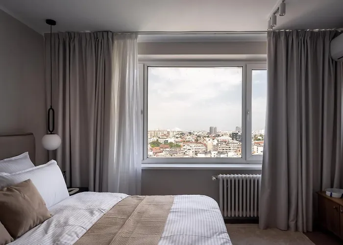 Views! Of The Palaces, 2br Stunner Daire *