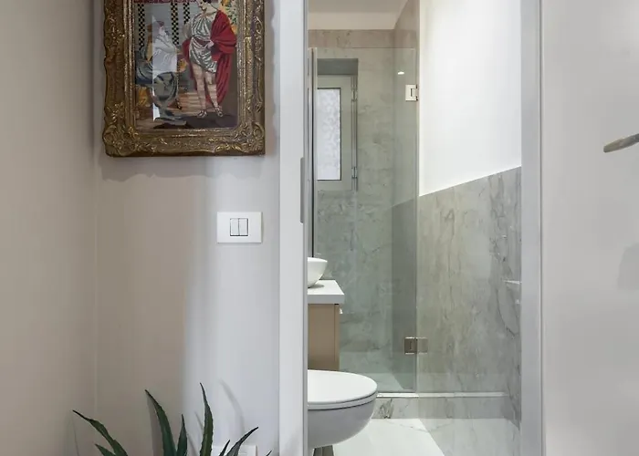 Views! Of The Palaces, 2br Stunner Apartamento